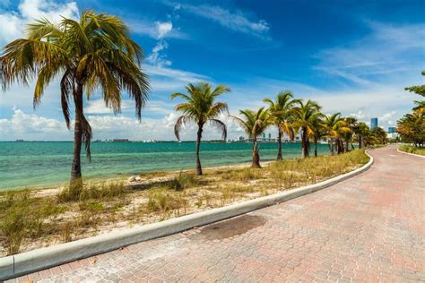 Beach weather in Key Biscayne, Key Biscayne, United States in October