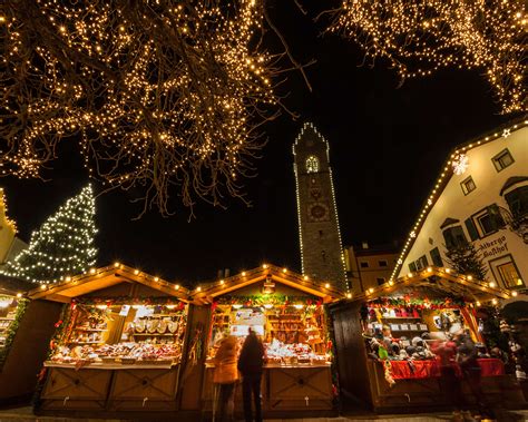 Christmas market, Switzerland - GO LIVE IT