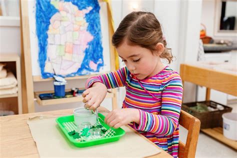 What are some common Montessori Activities? - Richmond Montessori School