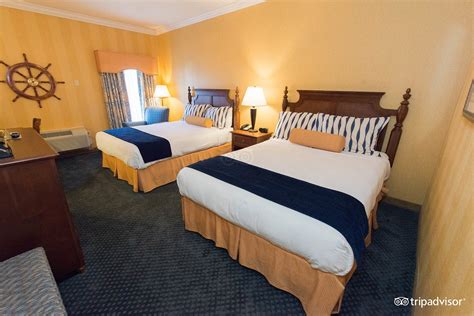 Fulton Steamboat Inn Rooms: Pictures & Reviews - Tripadvisor