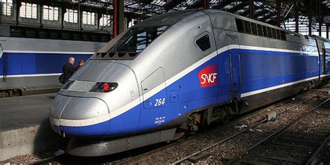 Annulation, échange, remboursement billet train SNCF | ComparaBUS.com