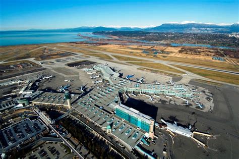 Fairmont Vancouver Airport named best in North America - Vancouver Is ...