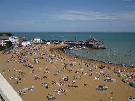 Broadstairs Beach in Broadstairs: 4 reviews and 8 photos