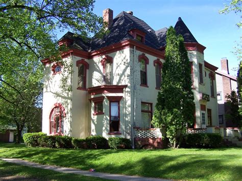 Cass County Indiana History: Mariel Apartments Logansport, Indiana