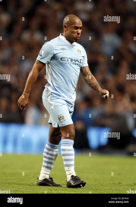 NIGEL DE JONG MANCHESTER CITY FC MANCHESTER CITY FC ETHIAD STADIUM ...