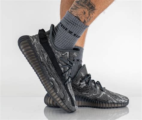 adidas Yeezy Boost 350 V2 Dark Salt ID4811 Release Date | SBD