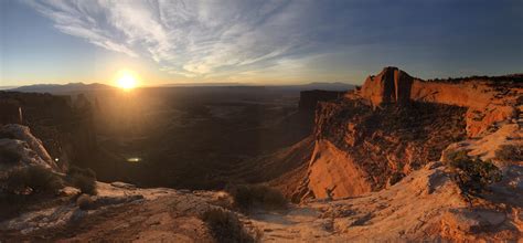 Sunrise. Canyonlands National Park, Utah, 7 March 2018. Mesa Arch Trail ...