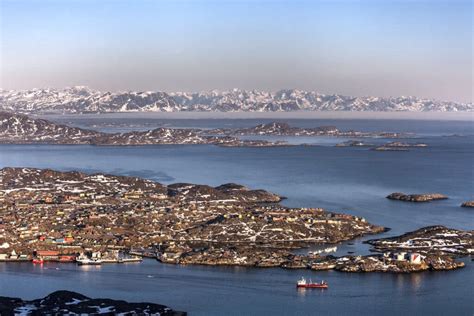 Best hiking trails around Sisimiut | Guide to Greenland