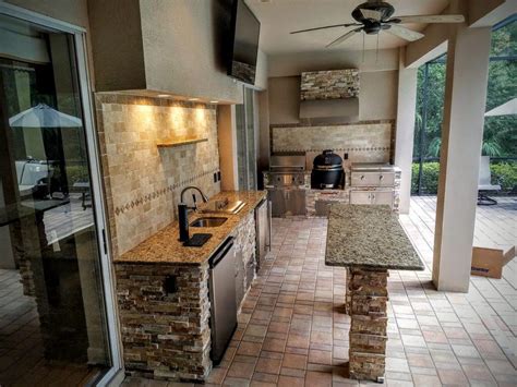 17 Functional and Practical Outdoor Kitchen Design Ideas - Style Motivation