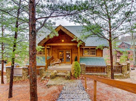 Log Cabin near Smoky Mountain National Park