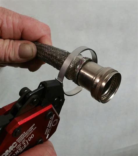 Tool installing clamp – Band Solutions