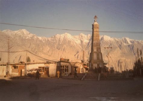 Skardu - Gateway to eight-thousanders of Karakoram Range - Skardu Hill ...