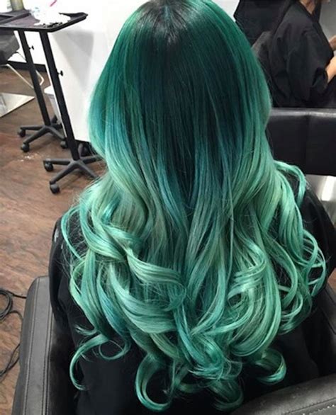 All The Pretty Ways To Rock Mint Green Hair | Fashionisers© | Mint ...