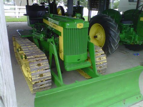 John Deere 420 crawler - Tractor & Construction Plant Wiki - The ...