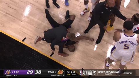 Video: Chris Paul leaves Game 1 against Lakers with scary injury ...