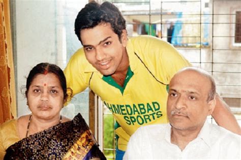 Rohit Sharma family, childhood photos | Celebrity family wiki