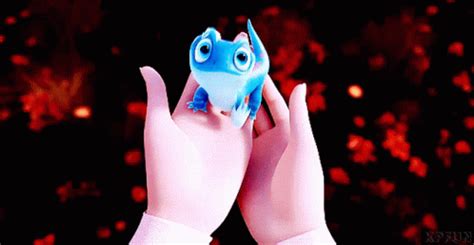 Bruni Frozen2 GIF - Bruni Frozen2 Cute - Discover & Share GIFs