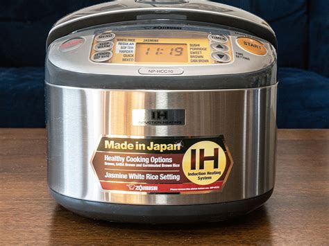 6 Best Japanese Rice Cookers (Spring 2024) - Reviews & Buying Guide