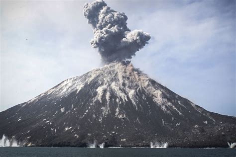 History Obsessed - August 27, 1883: The Most Powerful Volcanic Eruption ...