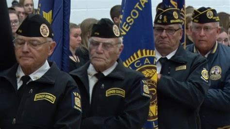 Brainerd High School Celebrates Veterans Day - YouTube