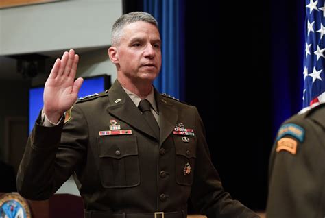 Seasoned combat leader sworn in as Army's vice chief of staff | Article ...