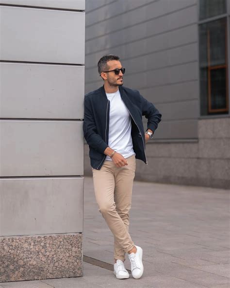 10 Must Carry White Sneakers Outfit for Men. - TiptopGents