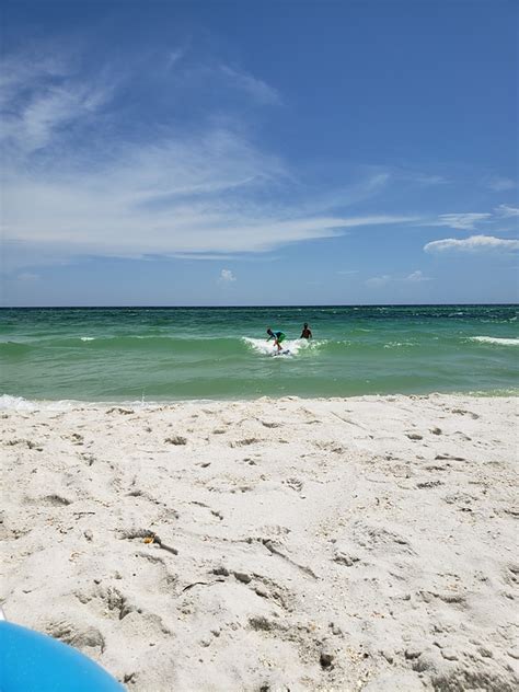 Navarre Beach Pier Surf Photo by Ryan Mays | 1:51 pm 10 Aug 2020