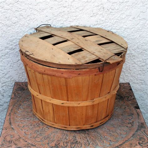 Rustic Wooden Bushel Basket with Lid by MysticLily on Etsy