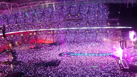 Coldplay Wembley 19/06/2016. Sky full of stars - YouTube