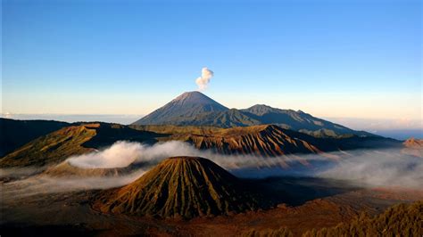 Lava Lovers: Climb the Top 5 Indonesia Volcanoes | Khiri Travel