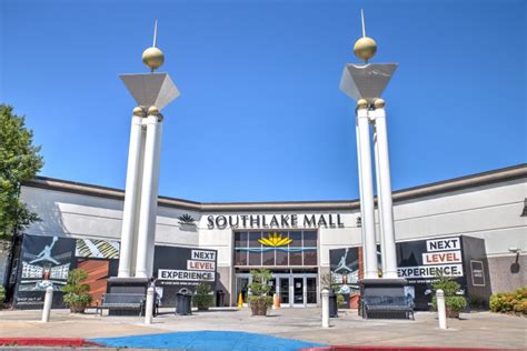 Southlake Mall - Stephen Elliott Homes