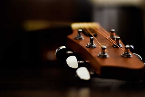 What Key Is Standard Tuning on the Guitar? Explained | InstrumentGuys