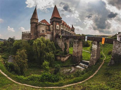 Castle huniazi hunedoara Romania highlights