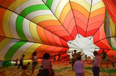 Philippine International Hot Air Balloon Fiesta - Flying Carnival ...