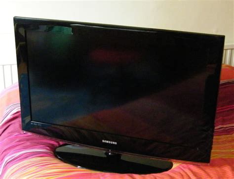 Samsung 32 inch HD Ready LCD TV | in Clifton, Bristol | Gumtree