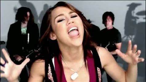 Miley Cyrus - 7 Things - Music Videos Image (2099846) - Fanpop