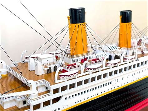 Very Detailed Titanic Model Ship | Large Scale Titanic Ship