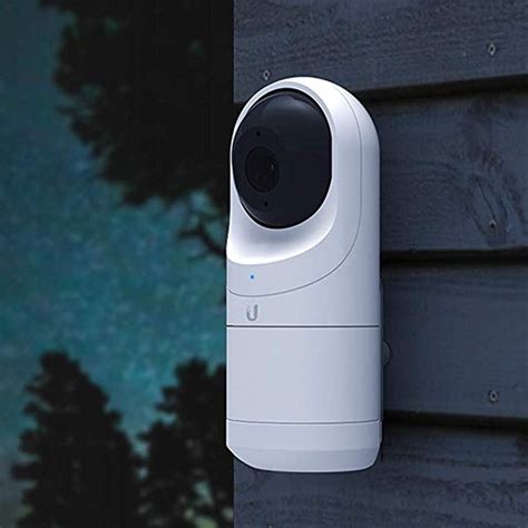 Ubiquiti UniFi Protect 1080p Indoor / Outdoor Camera with IR