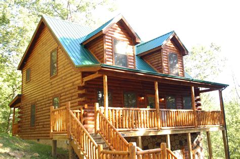 Gatlinburg Cabin Rentals: Dollywood in Pigeon Forge, TN (Cabins near ...