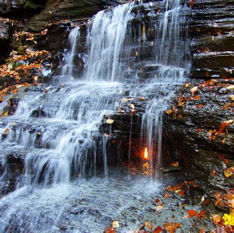 THE WORLD GEOGRAPHY: 8 Unique Waterfalls Around the World