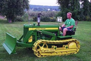 1958 John Deere 420 Crawler - TractorShed.com