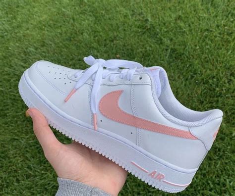 Pink Swoosh | THE CUSTOM MOVEMENT in 2020 | Nike air shoes, White nike ...