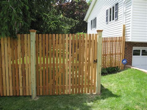 Cedar fence with exposed posts. Whitmore fence | Backyard fences, Front ...