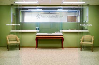 Associated Bank | Corporate Office | Creative Business Interiors