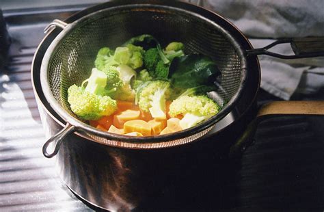 Learn the Techniques of Steaming Vegetables in Your Kitchen