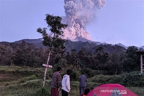 Gunung Merapi Meletus – newstempo