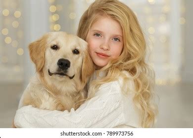 Girl Golden Retriever Stock Photo 1012411456 | Shutterstock