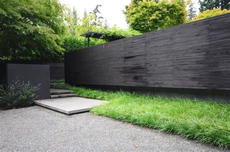 Trend Alert: Black Fences | Contemporary landscape design, Landscape ...