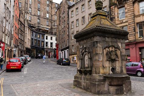 Top Five Walking Tours To Enjoy In Edinburgh | HuffPost UK Life