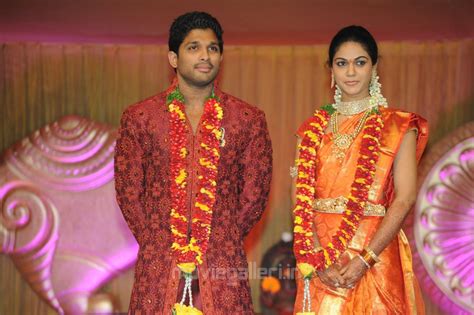 SouthMp3: Allu Arjun Sneha Reddy Wedding Reception Photos